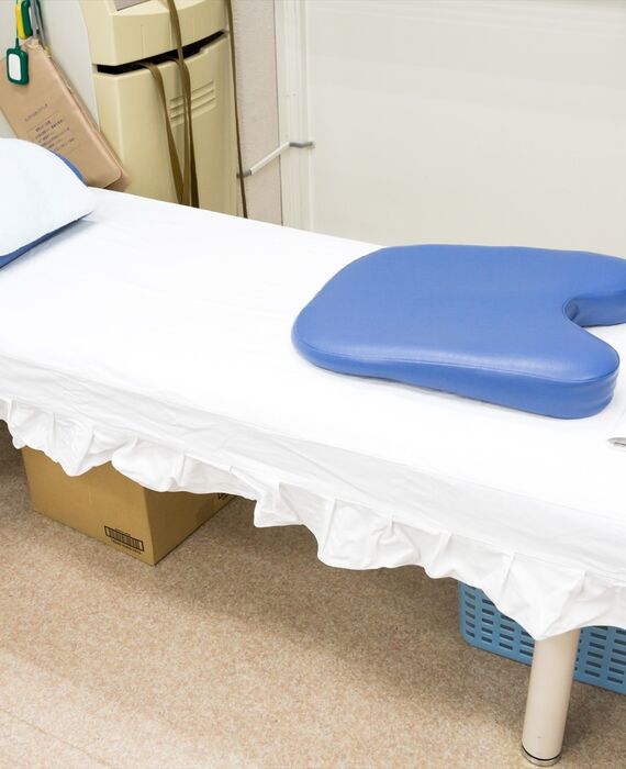 きれいに整備された施術台