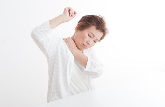 腕が上がらないなど五十肩のお悩みにも対処できます | 米子市で体の痛みや不調にお困りならにじいろ整骨院へ